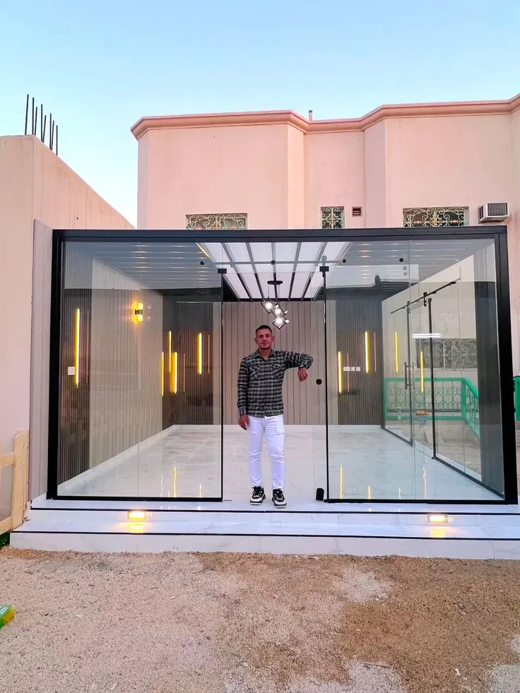 مؤسسة تركيب مجالس زجاج بإبداع هندسي وتشطيب فاخر الرياض