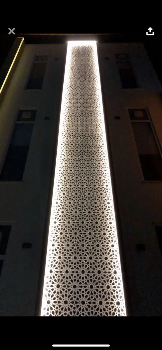 حداد سواتر تركيب ار جي سي فوق المباني في الرياض