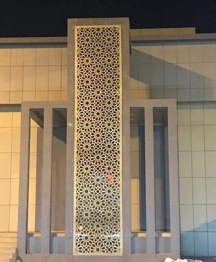 حداد سواتر تركيب ار جي سي فوق المباني في الرياض